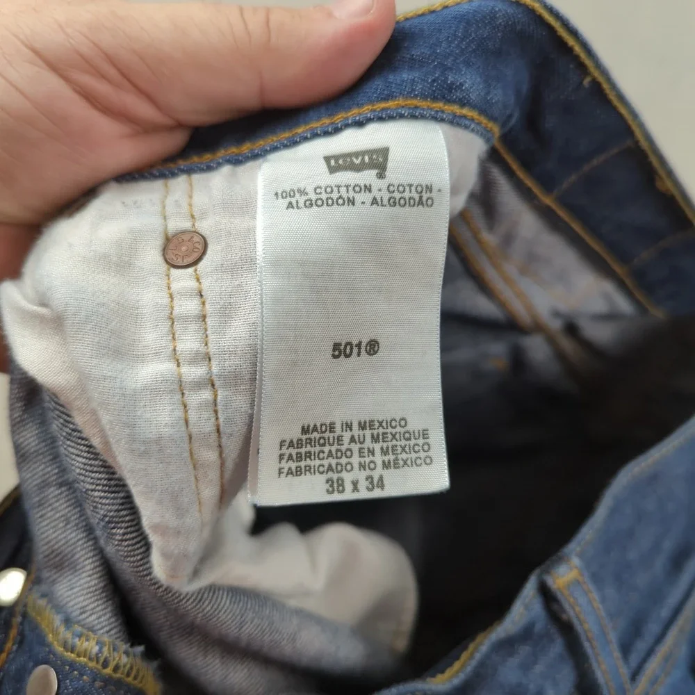 Levis 501 Jeans  Mens 38x32 Blue Button Fly Western Faded Classic American Hem